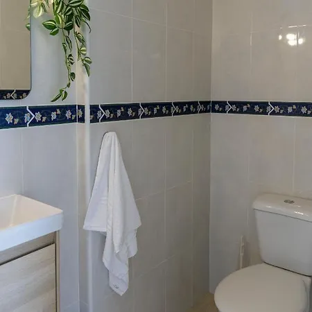 First Line Sea Views With Pool And Free Parking Apartment *