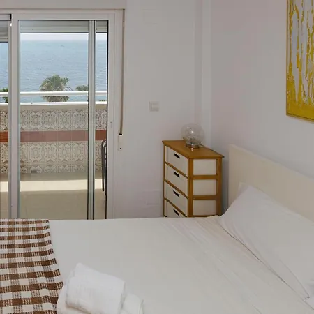 Apartment First Line Sea Views With Pool And Free Parking *