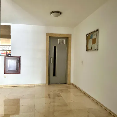 Apartment First Line Sea Views With Pool And Free Parking *