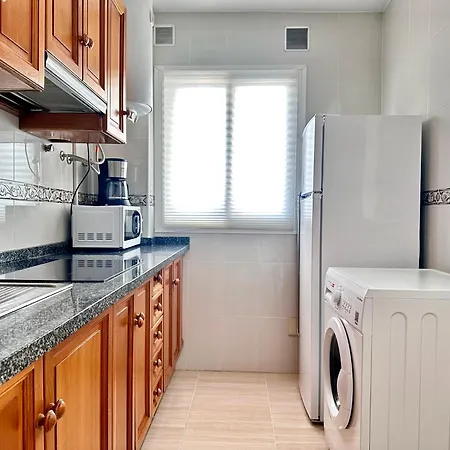 First Line Sea Views With Pool And Free Parking Apartment
