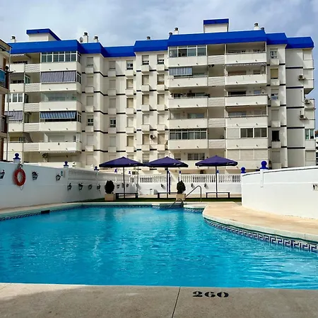 Apartment First Line Sea Views With Pool And Free Parking *