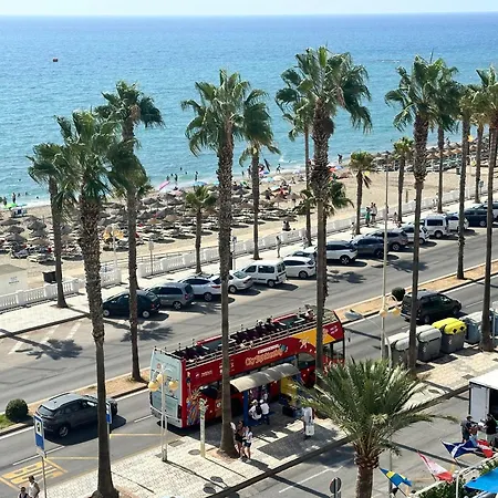Apartment First Line Sea Views With Pool And Free Parking