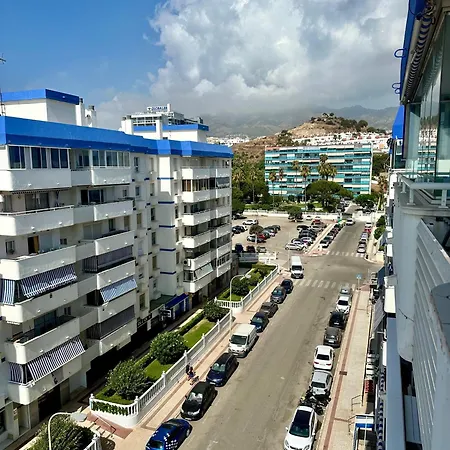 First Line Sea Views With Pool And Free Parking Benalmadena